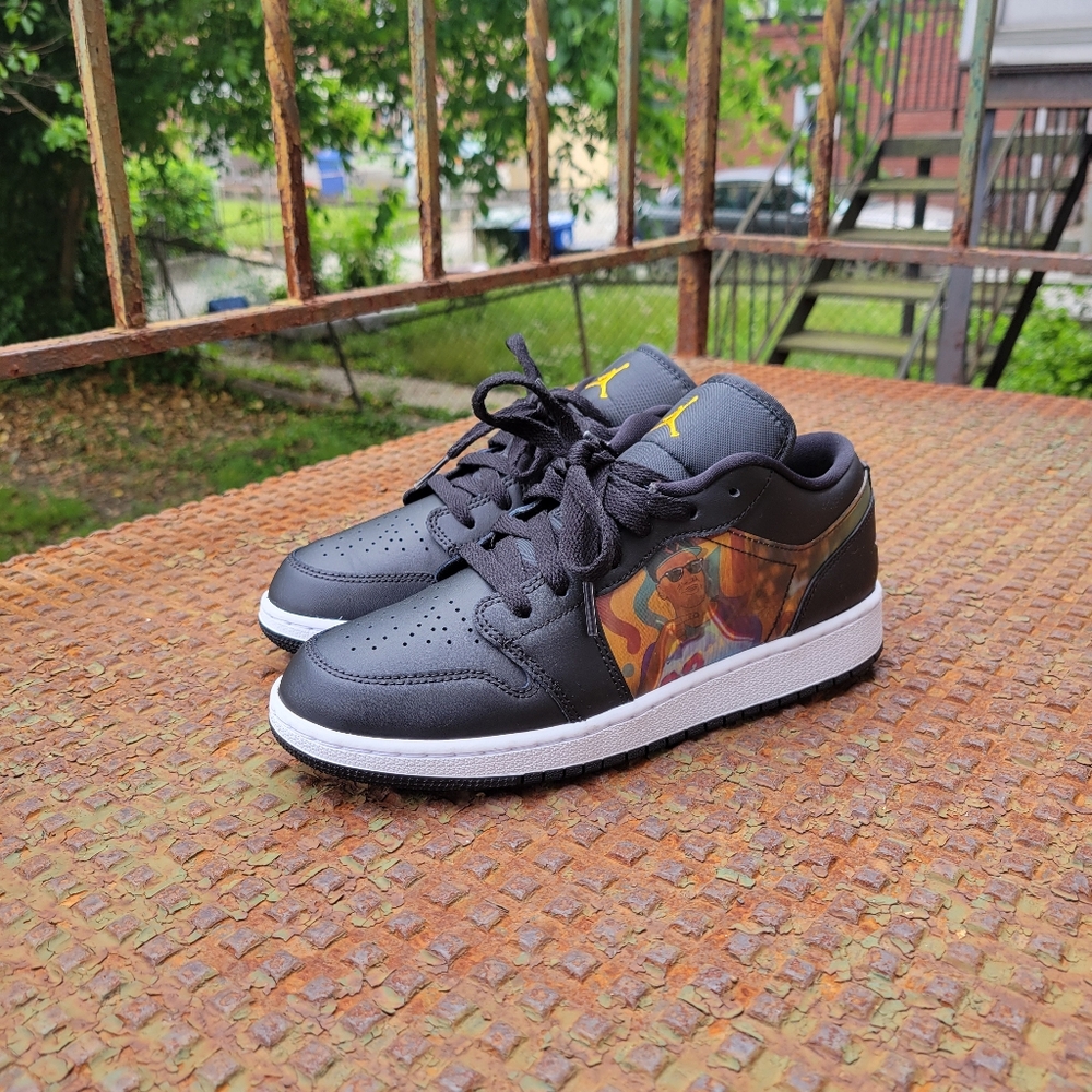 Jordan 1 Low Retro "Hologram" - Picture 2 of 14